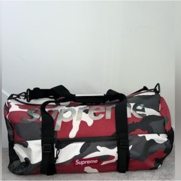 Supreme SS21 Red Camo Duffle Bag - Picture 2 of 4